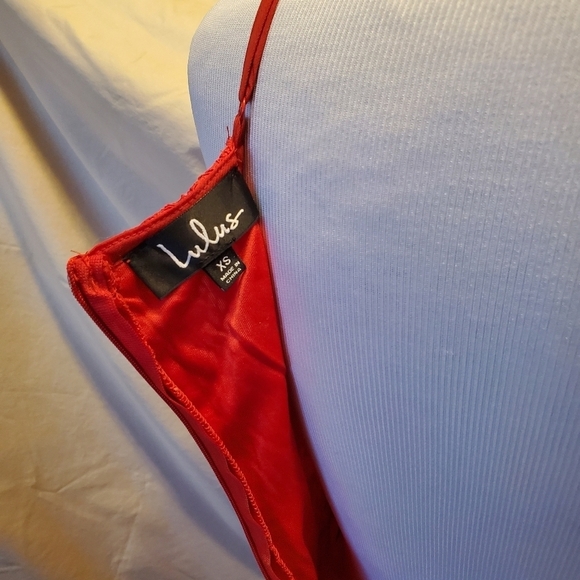 Lulu's Endlessly Infatuated Red Lace Midi Dress SZ XS - Picture 4 of 8